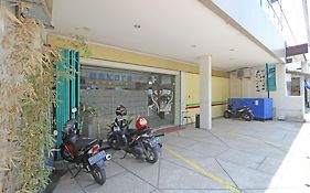 Reddoorz Near Uns Solo